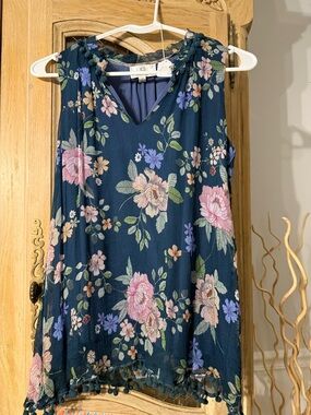 Johnny Was Silk Navy Floral Sleeveless V-Neck Tank